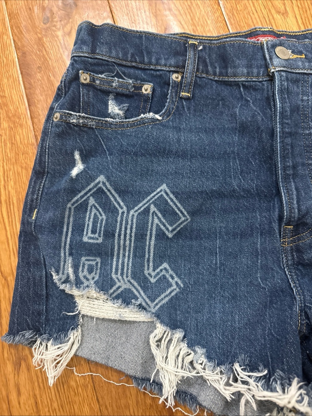 Lucky Legends AC/DC 3” High Rise Button Fly denim Mom Shorts 12/31 - Picture 2 of 13